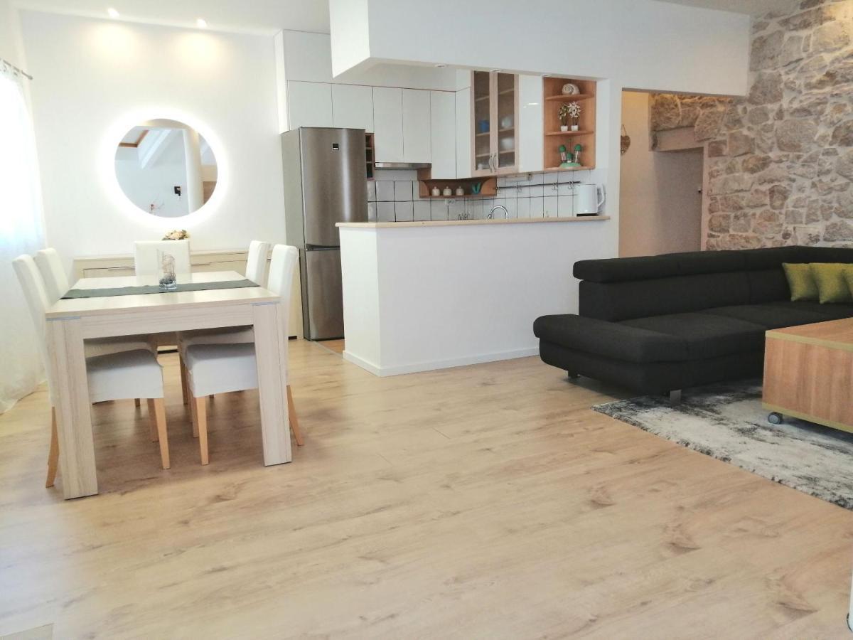Apartment Julija Vodice Exteriér fotografie